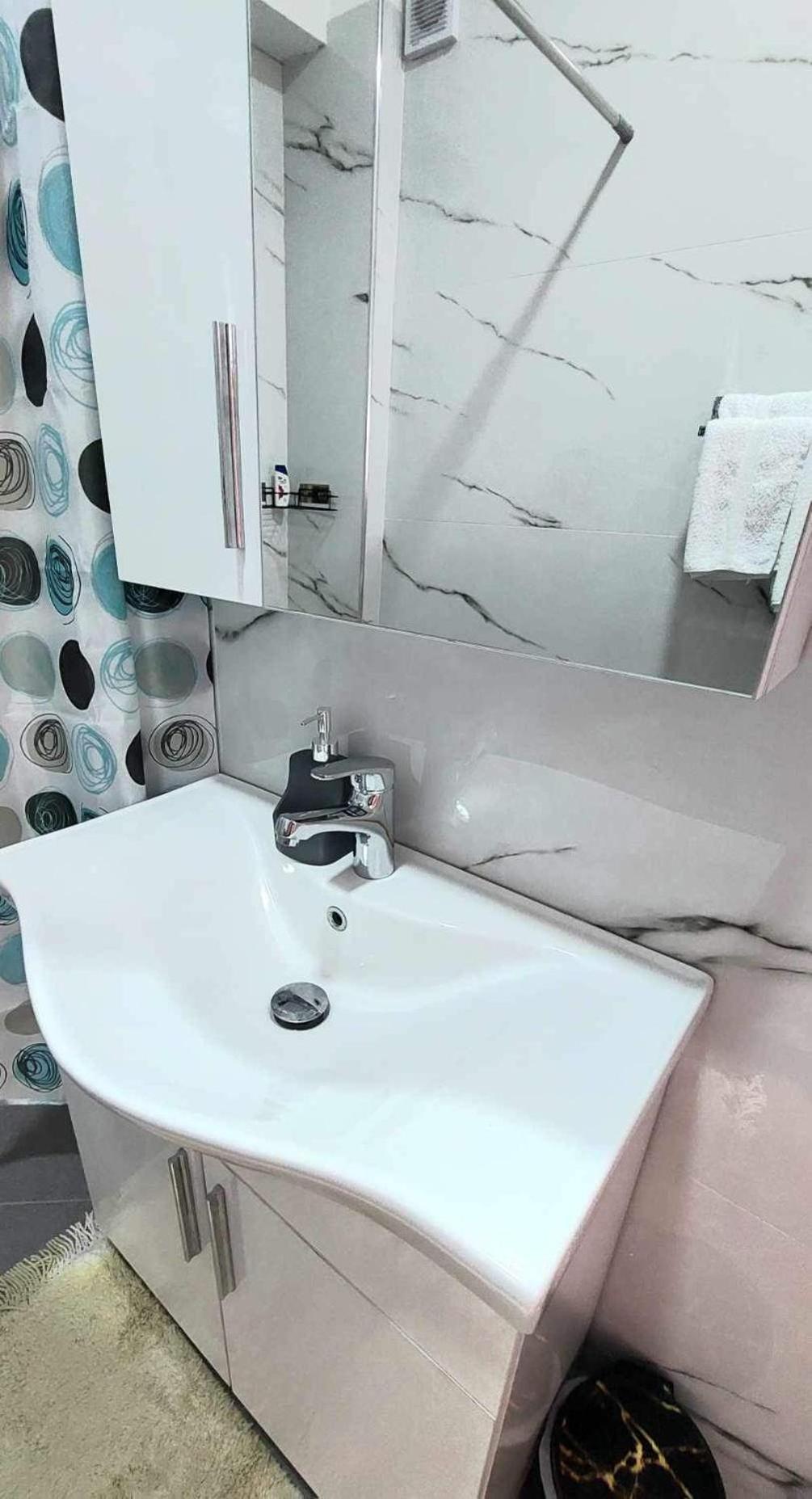 Godard Apartments Wlora Zewnętrze zdjęcie