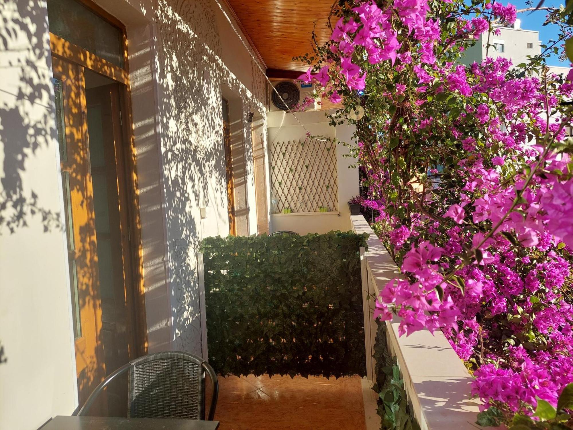 Godard Apartments Wlora Zewnętrze zdjęcie